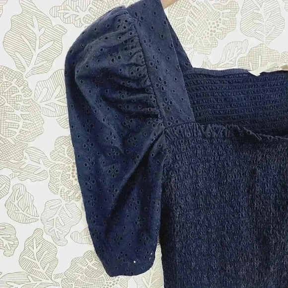 Loft Square neck Cut out Puff Sleeve Crop Top Women's M 1679 - Picture 3 of 7